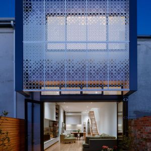 decorative-perforated-screen-house-design-architecture-230119-1114-02-800x1035